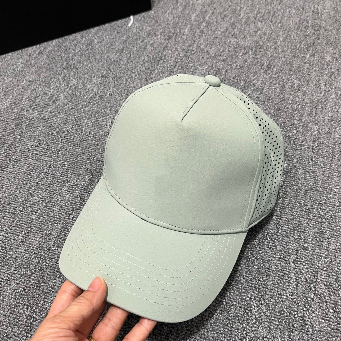 1480# A Unisex Baseball Cap