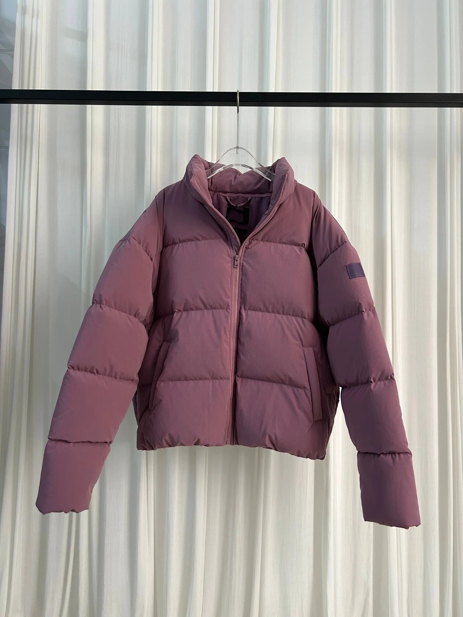 1576# A  Unisex Down Coat