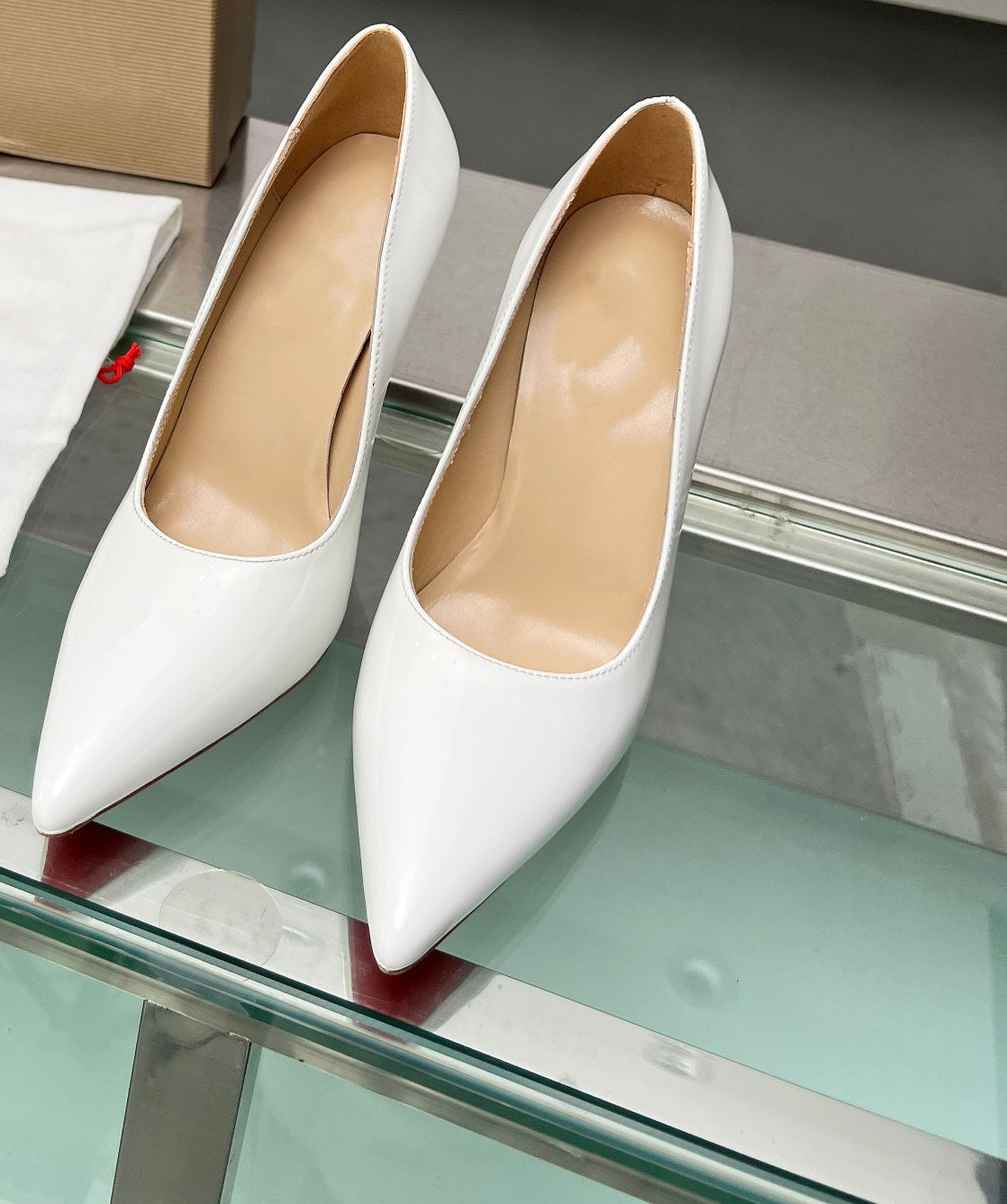E2979# Patent Leather Shoes