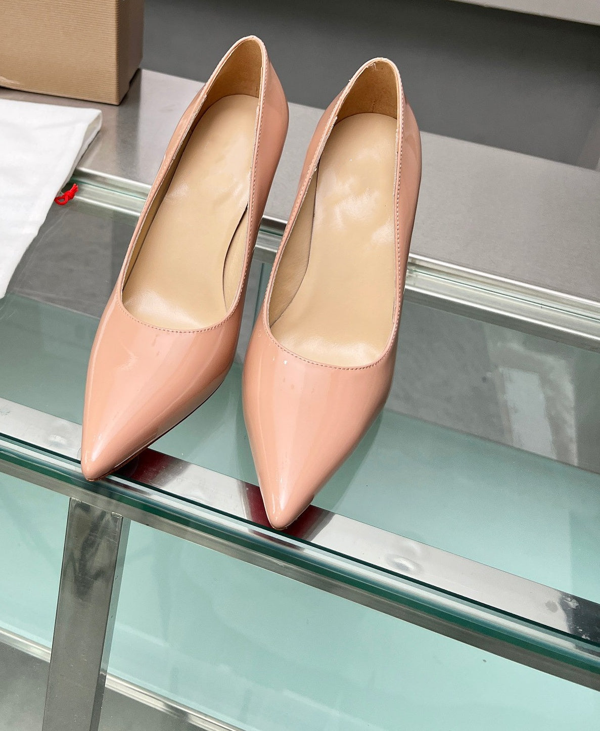 E2979# Patent Leather Shoes