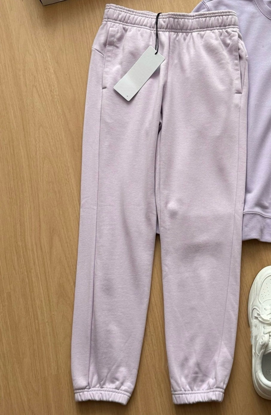 1563# A Unisex Pants
