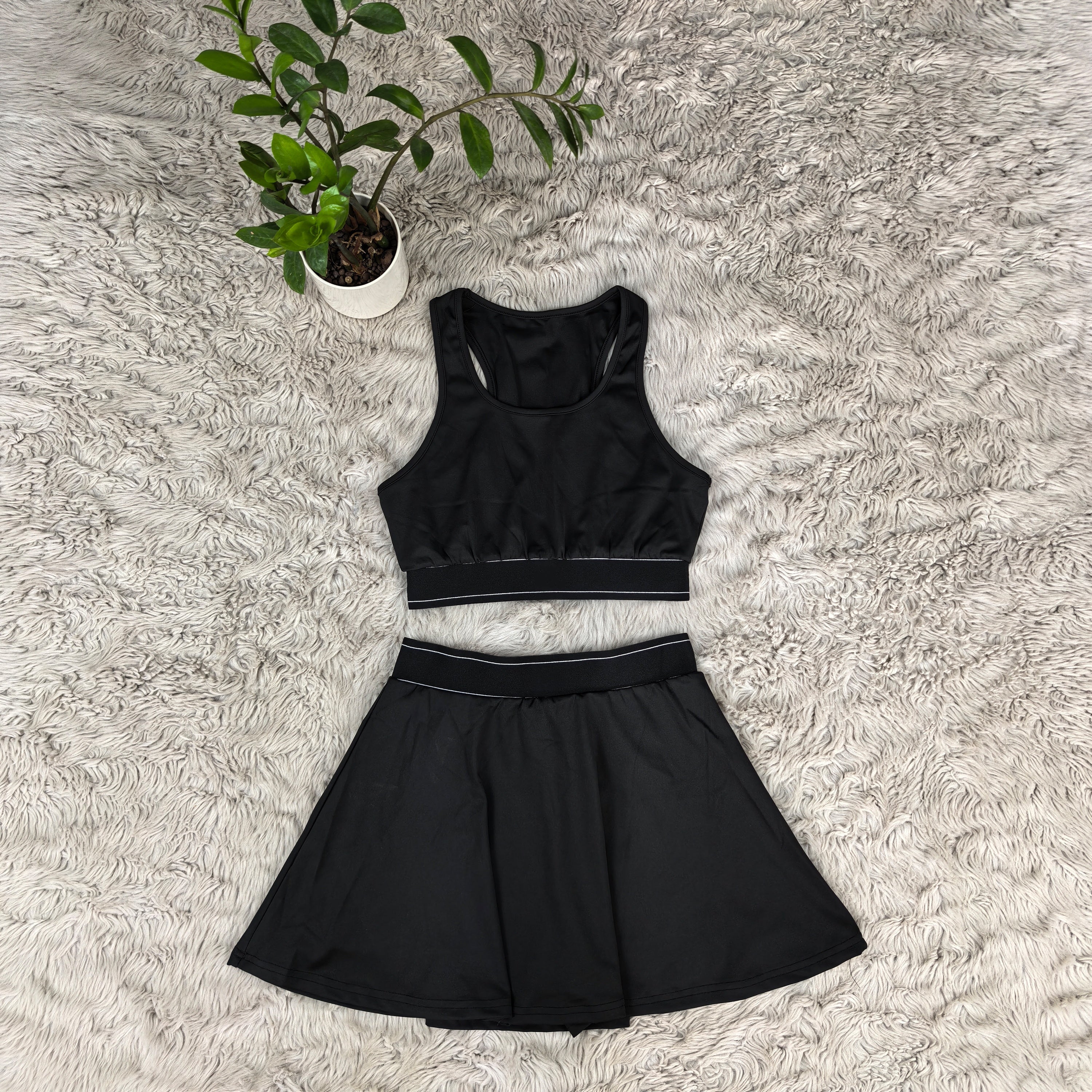 2462# A Women Shirts Skirts Set