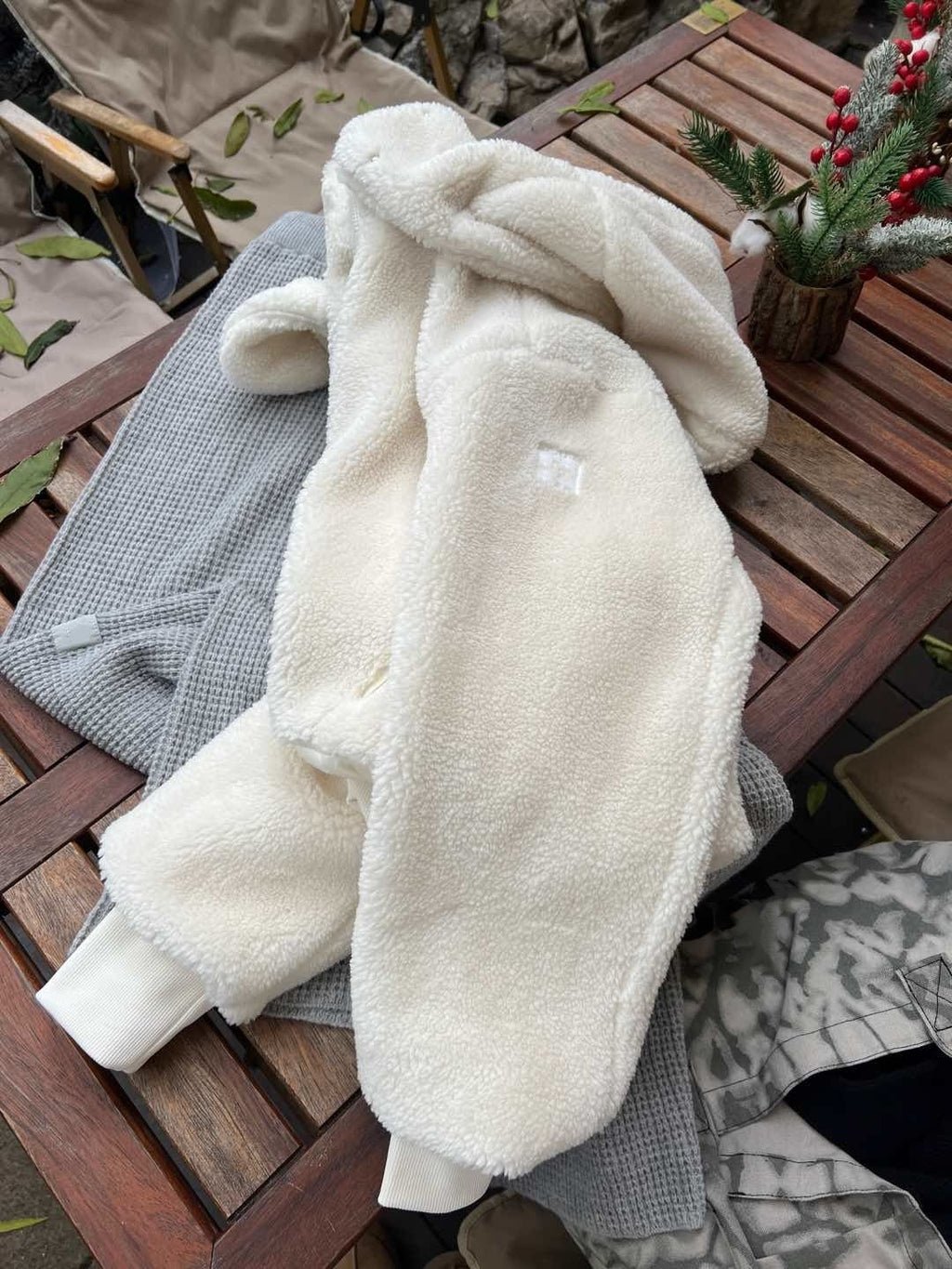 1477# A Lamb Wool Coat