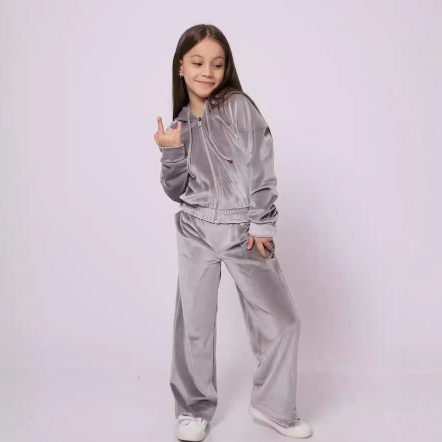1696# A 3D SIlver Kids Sport Set