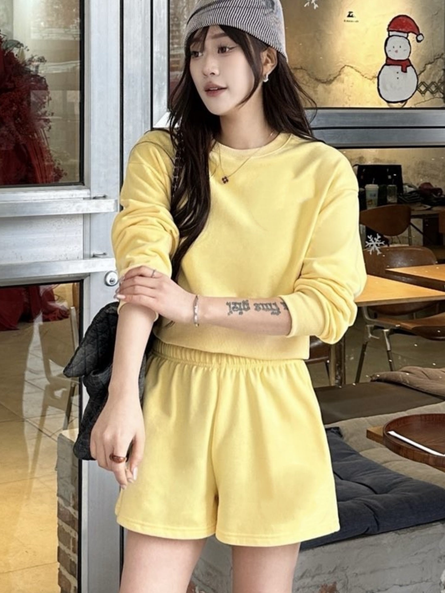 2458#A Unisex Sweatshirts or Shorts or Pants