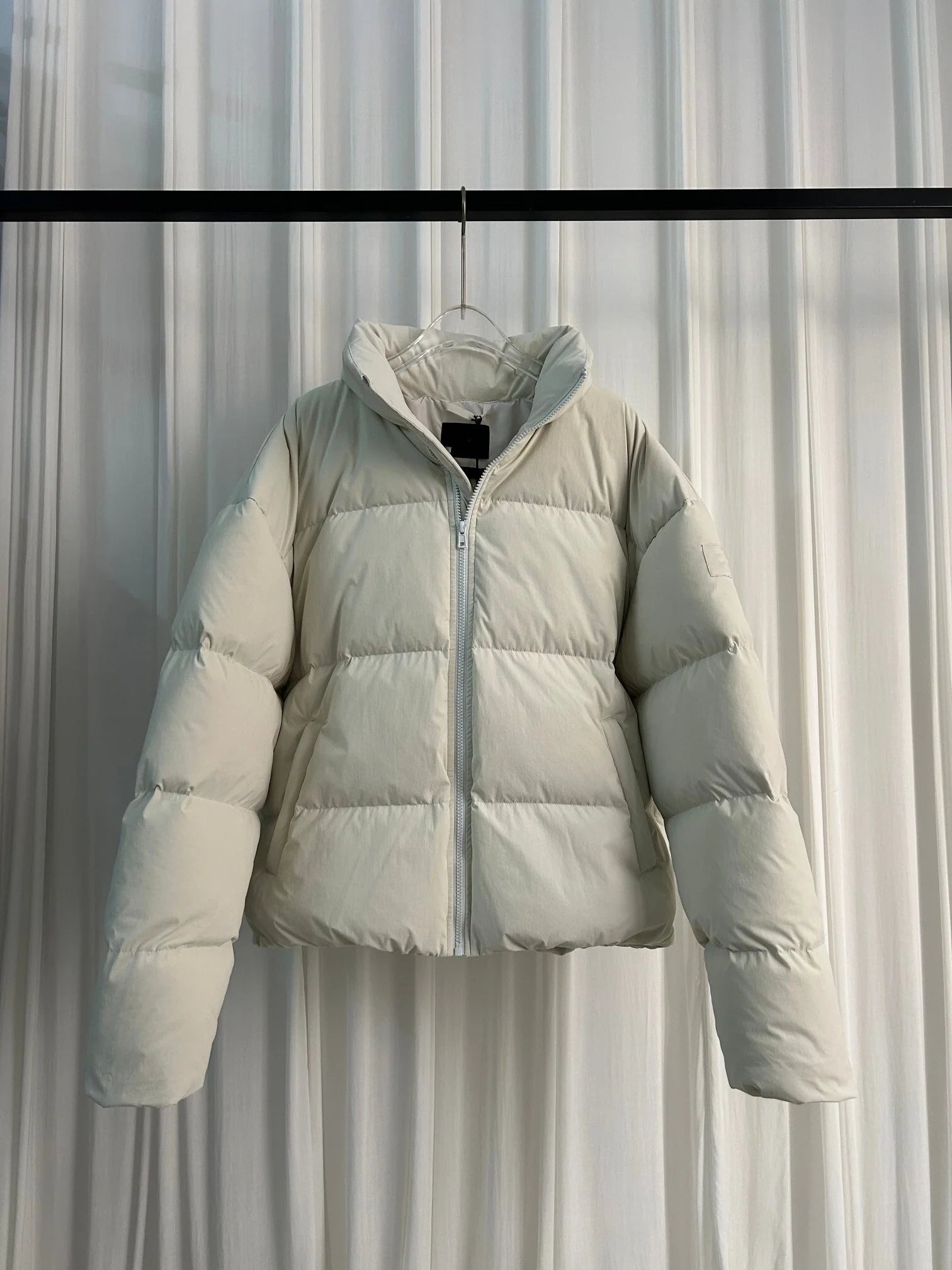 1576# A  Unisex Down Coat