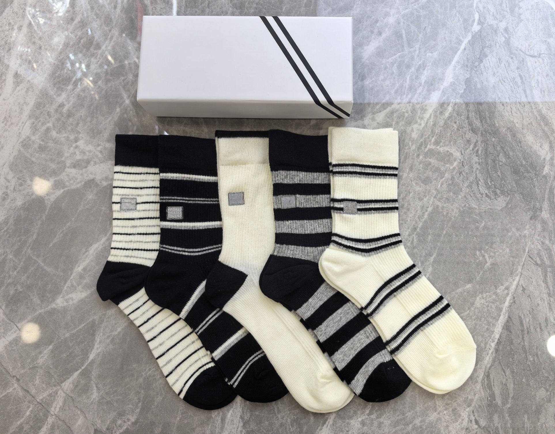 1433# A Unisex Socks 5Pairs/lot
