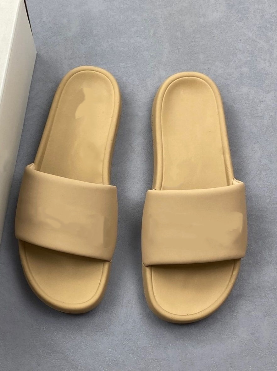 L4904# PU Slipper