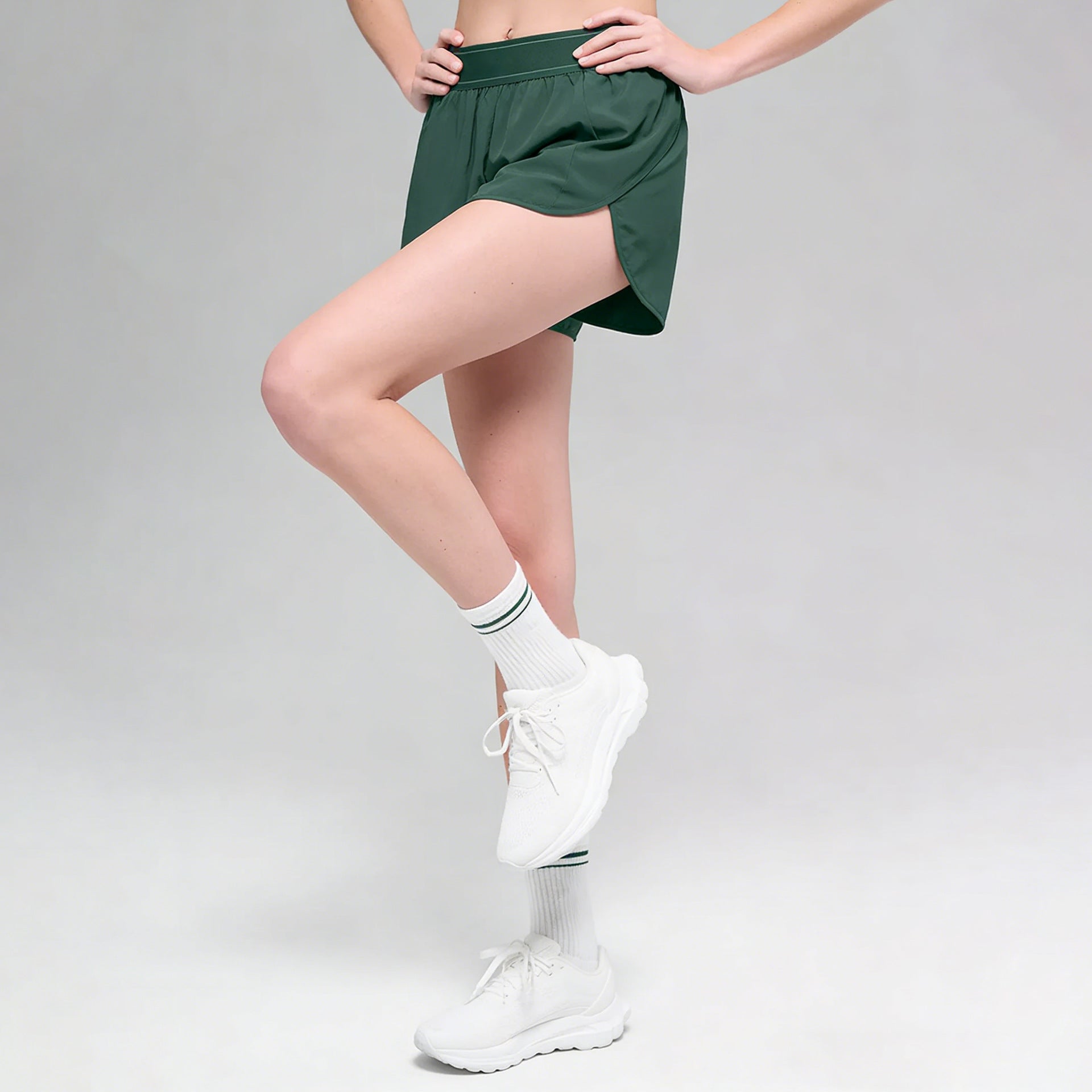 1585# A Women Yoga Bra Or Shorts