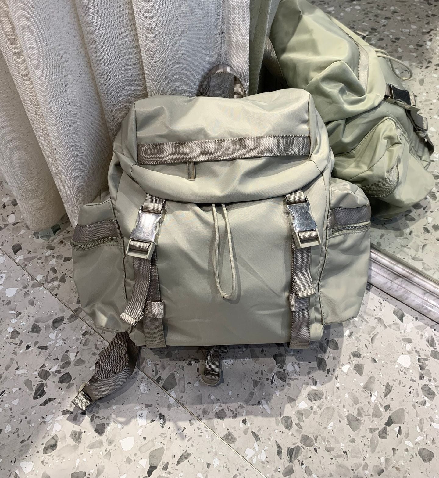 L5479# Unisex 14L Sports Backpack