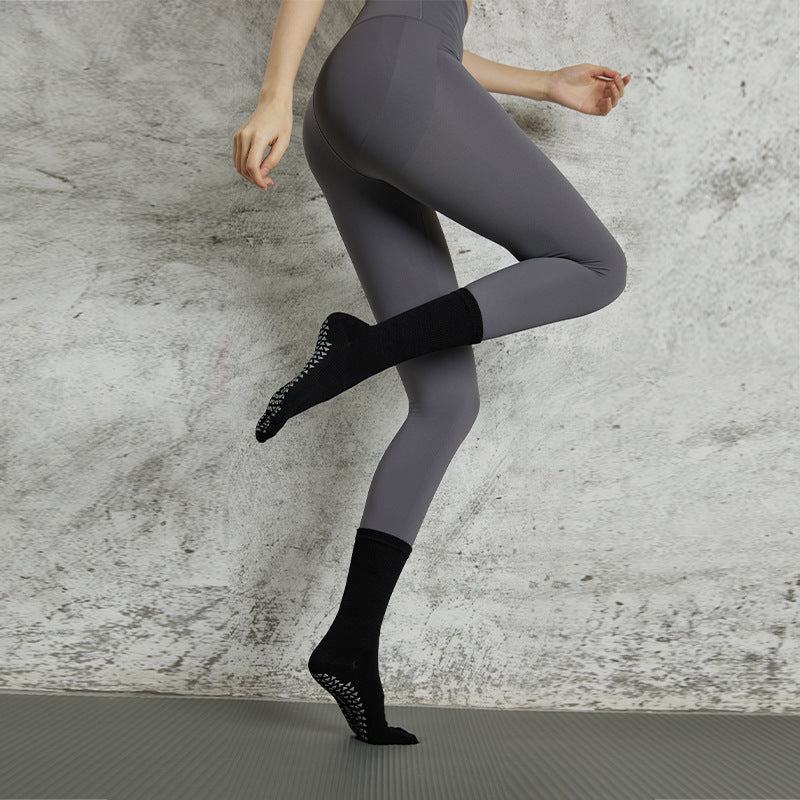 202# AL Middle Length Yoga Socks