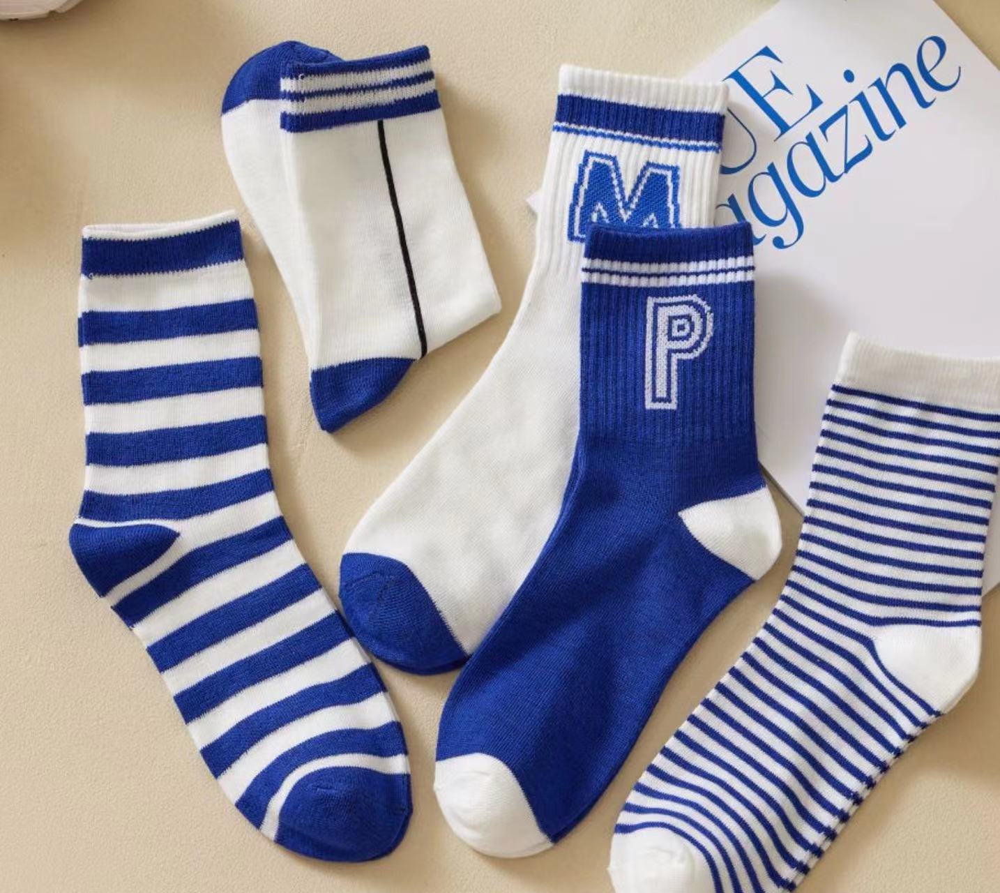 2390# A Unisex Socks