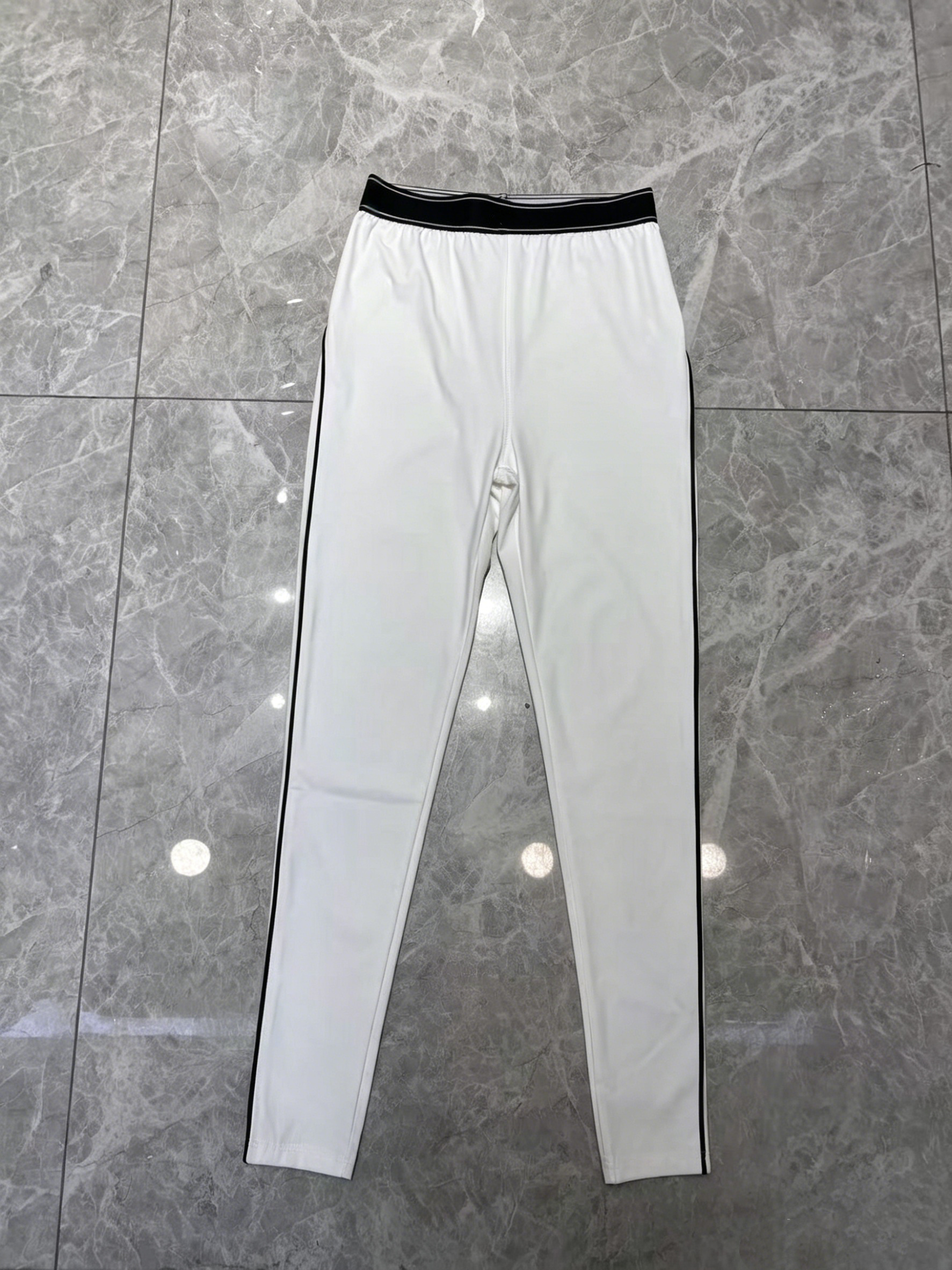 2244# A Women Yoga Bra Or Shorts Pants