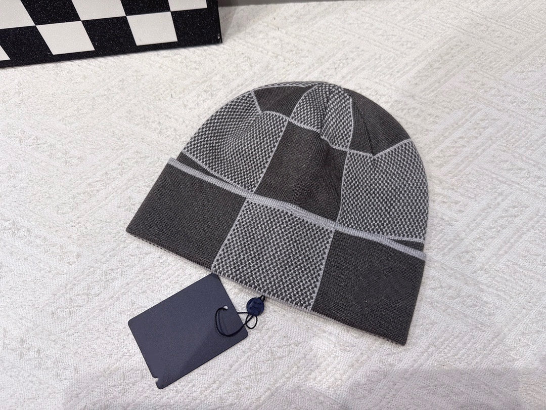 E6669# Knitted Hat