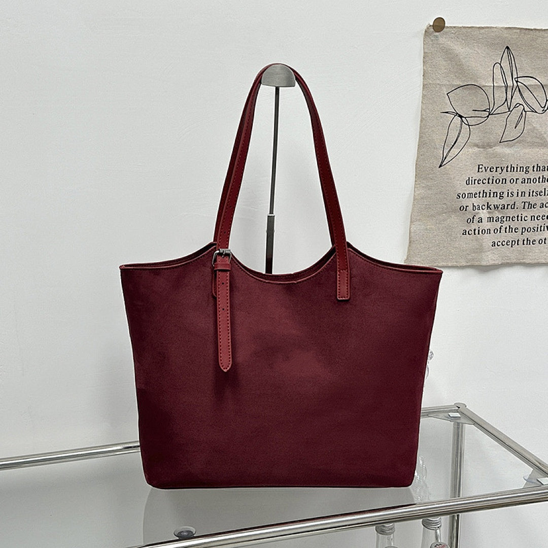 1907# A Shoulder Bag