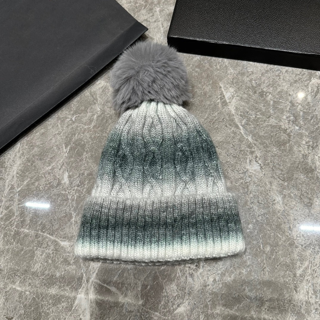 E3580#Pretty Knitted Hat